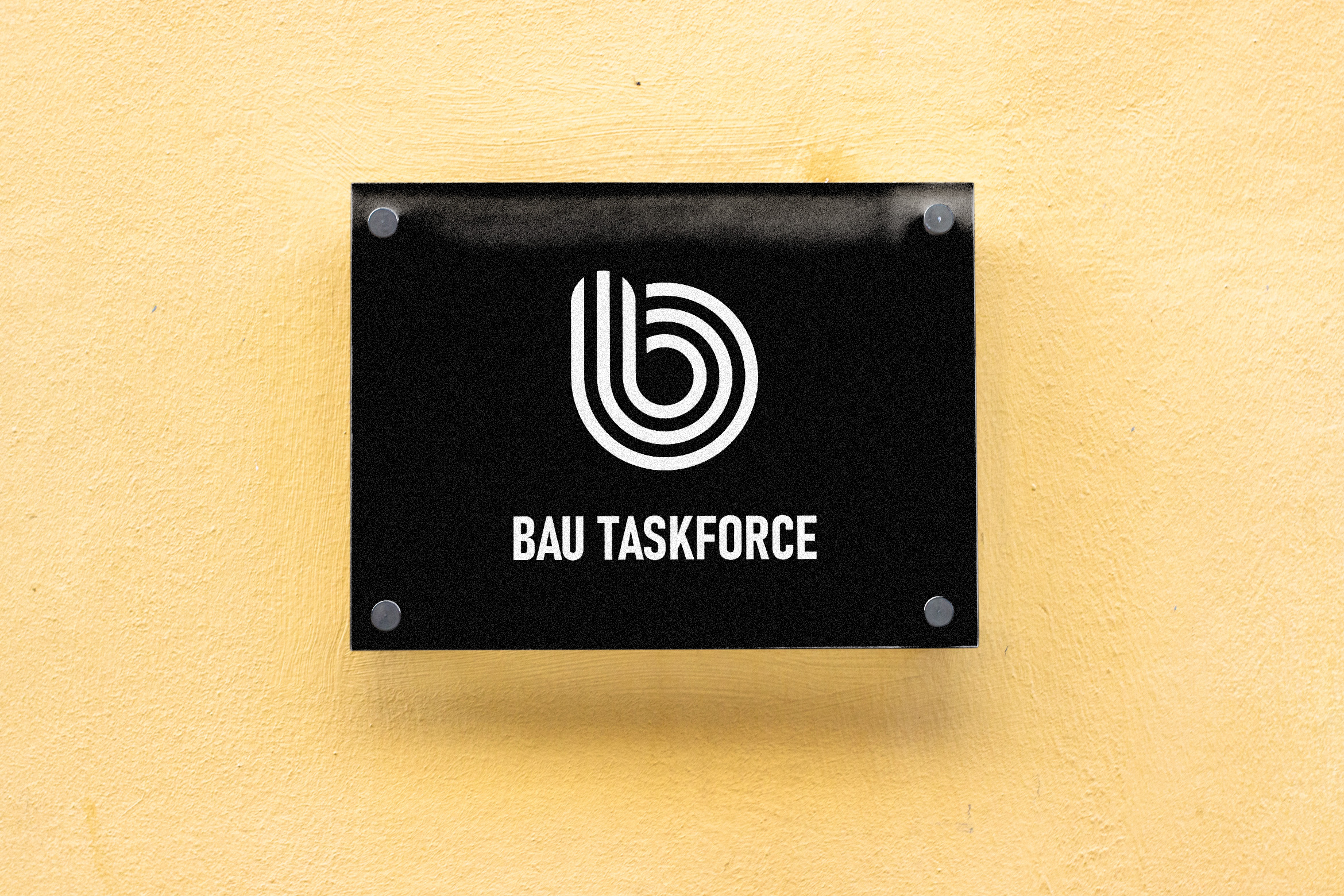 cartel_escaleras_identidad_bau_taskforce